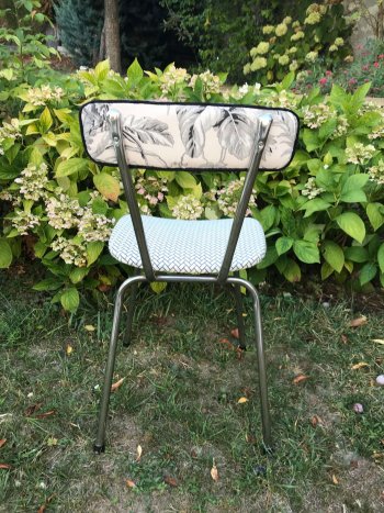 Petite chaise en formica totalement revisitée – Image 4