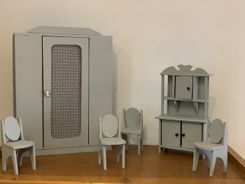 Mobilier de poupée